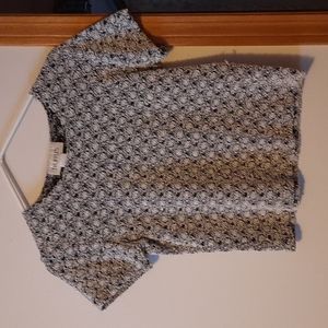 Truffles Black/White Top Size Small